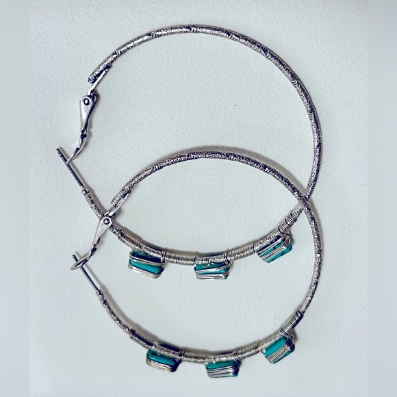 Vintage Triple Turquoise Hoop Earrings - Picture 7 of 16